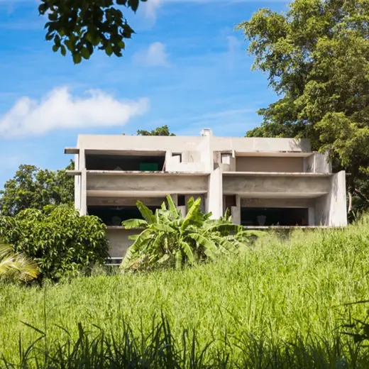 Promotional image published by Hix Island House