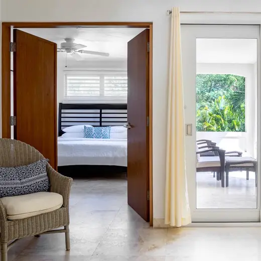 Promotional image published by Malecon House